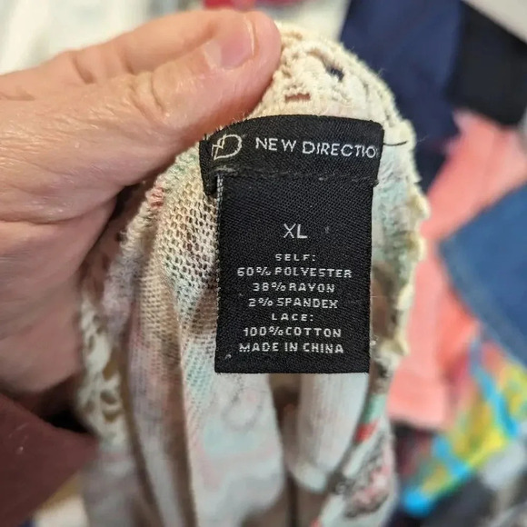 Boho Lace Tunic - XL - Picture 2 of 3